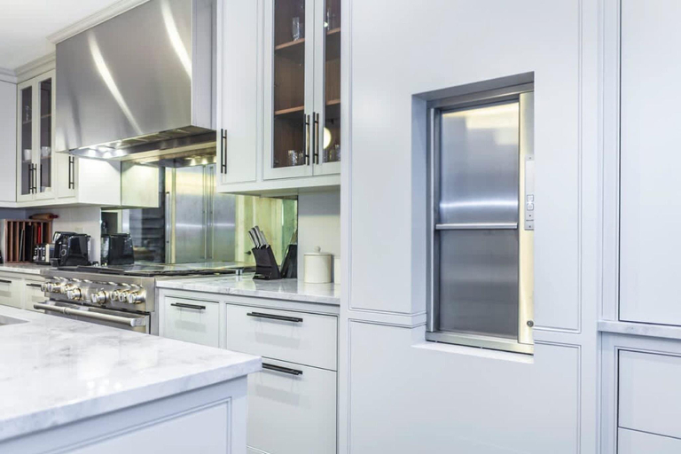 3, Luxury 3 BDR House with garden next to Battersea Park, London