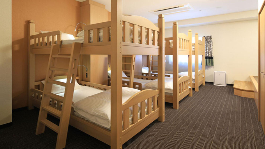 Bedroom 2, Nest&Rise Osaka Namba Hotel, Osaka