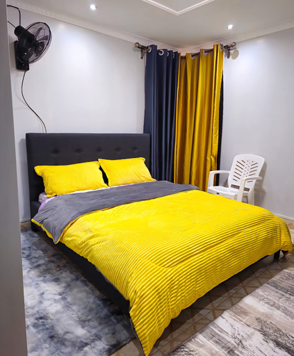 Room 4, Lux Suites Zanzi Homestead Syokimau, Mavoko