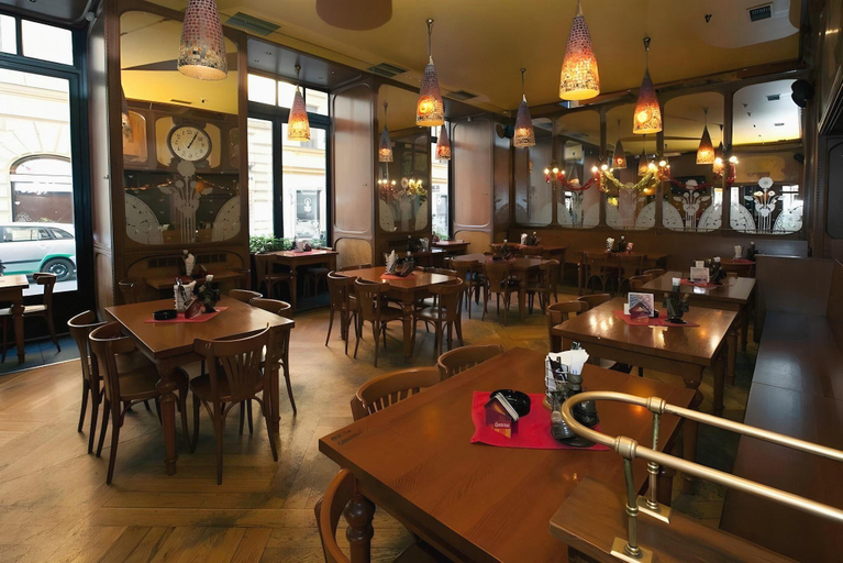 Food & Drinks 5, Old Town Square Apartments, Praha 1