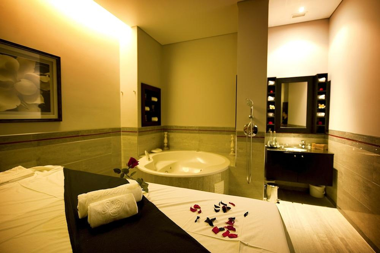 Bathroom 4, Vila Gale Lagos Hotel, Lagos