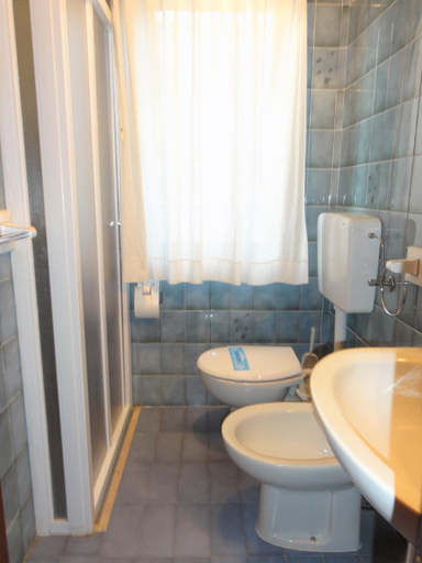 Bathroom, Central Bibione apartment with terrace, Venezia