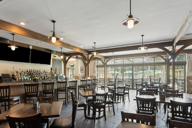 Food & Drinks 5, Airlie, Fauquier