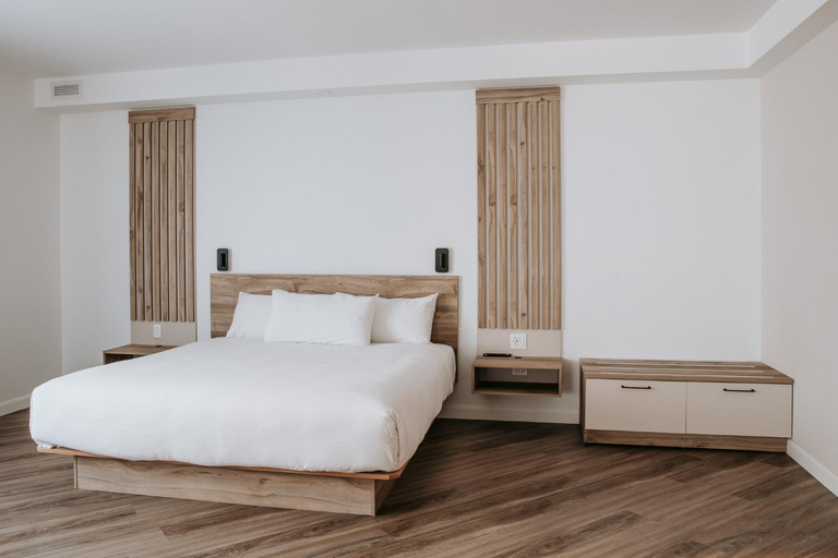 Bedroom 2, Hotel Universel Alma, Lac-Saint-Jean-Est