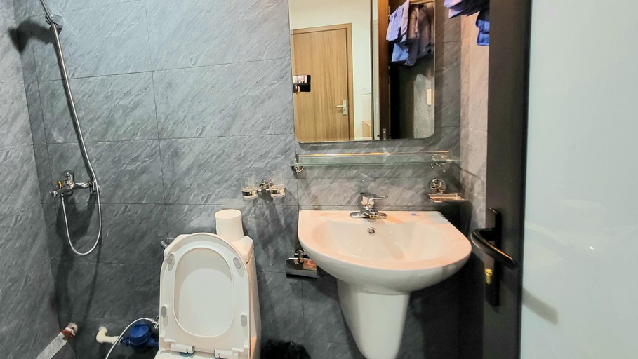 Bathroom 3, Ruby Sun Home, Hà Đông