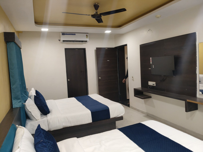 Room 4, HOTEL SAROVAR GRAND, Ahmadabad