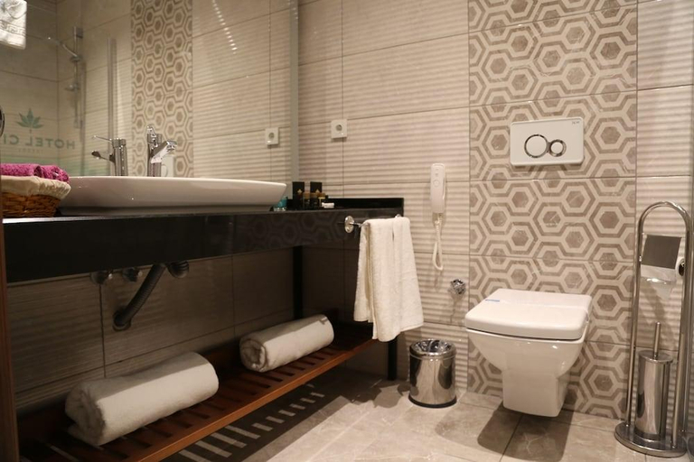 Bathroom, Hotel City Inegol, İnegöl