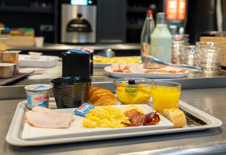 Food & Drinks 5, B&B HOTEL Orleans Centre Foch, Loiret