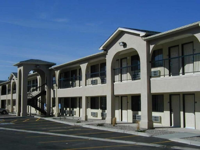 Exterior 3, American Inn & Suites, Bernalillo