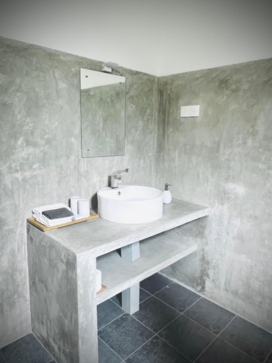 Bathroom 4, Ambarella Lodge & Spice Garden, Divulapitiya