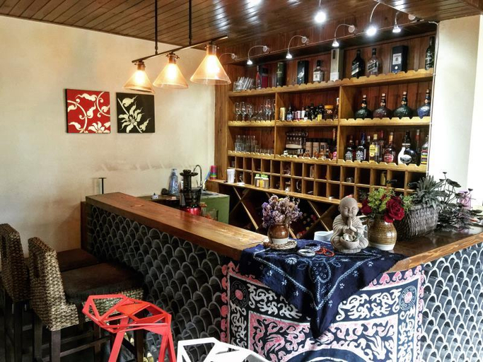 Food & Drinks, Lijiang Sadhu Inn, Lijiang
