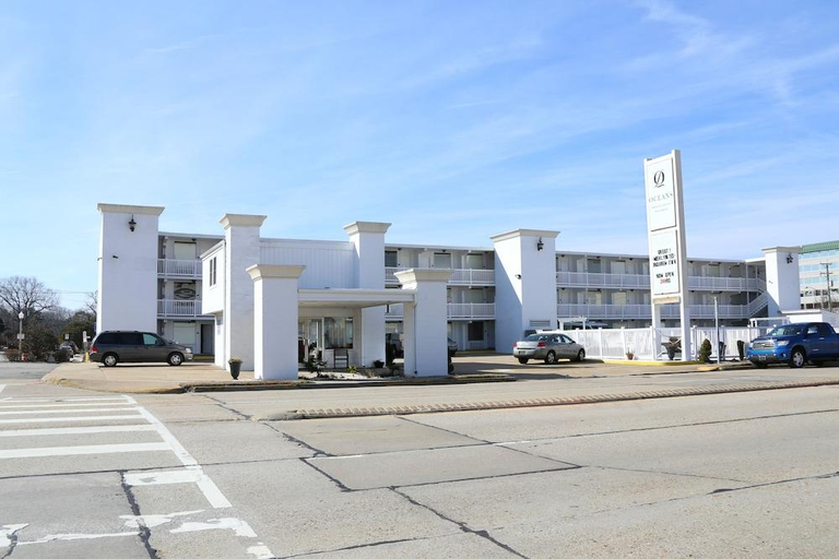 Exterior & Views 1, Oceans 2700, Virginia Beach