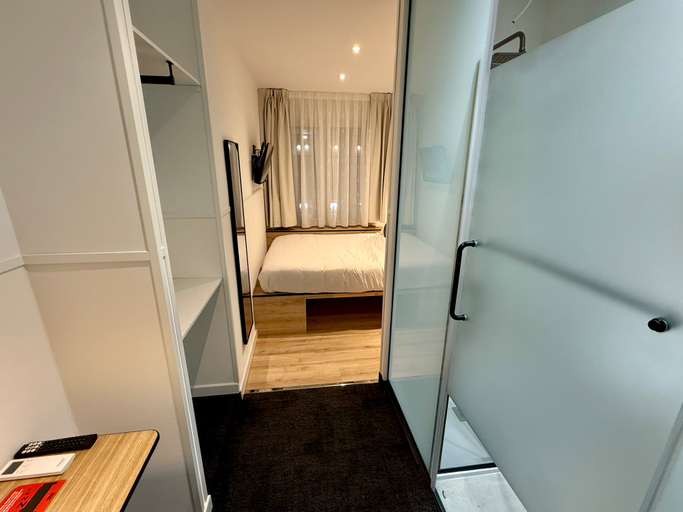 Bedroom 2, Mucho Madrid, Madrid