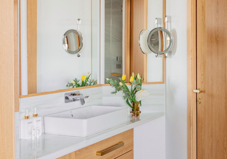 Bathroom 4, Torre Melina Gran Melia, Barcelona