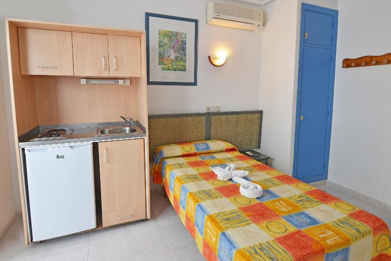 Bedroom 2, Aparthotel Vibra del Mar - Adults only, Baleares