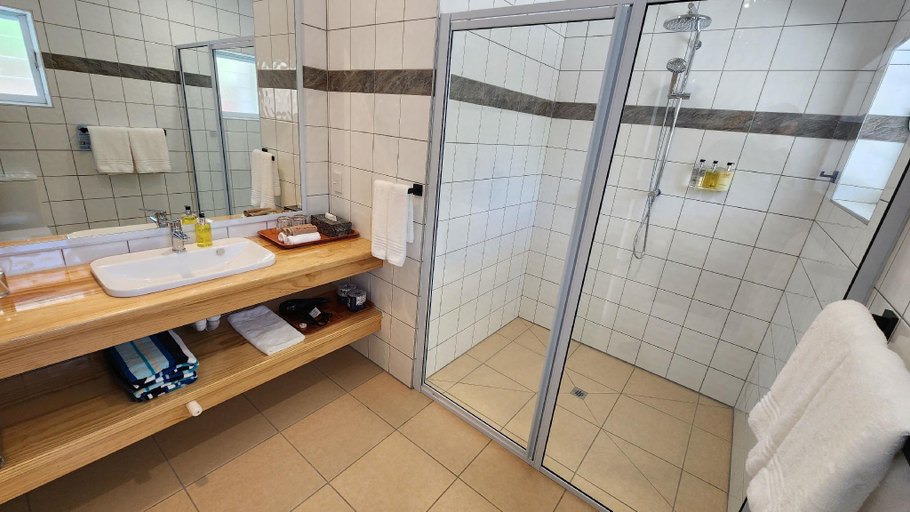 Bathroom, Resort Tava'e, Aitutaki