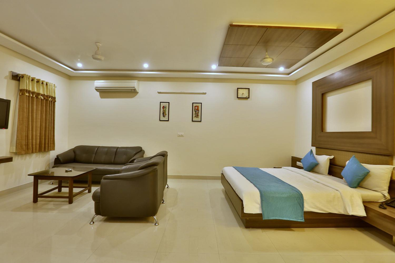 Bedroom 2, kamran palace, Ahmadabad
