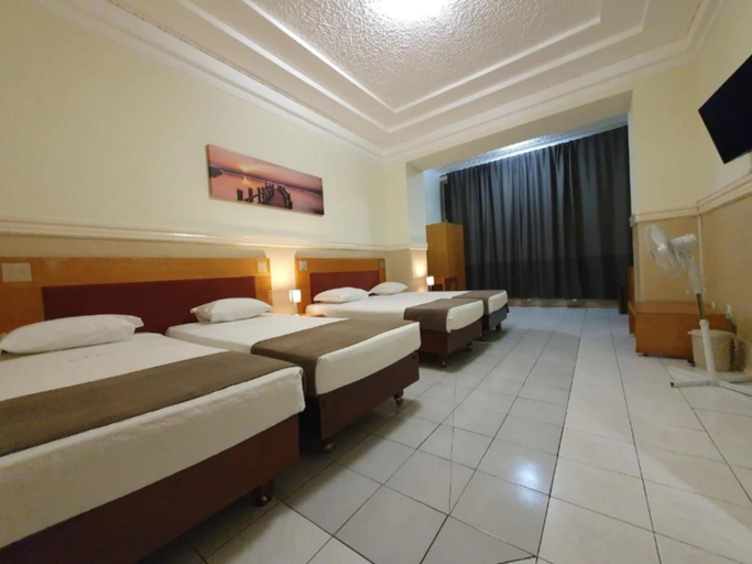 Bedroom 4, MIDIS – Local Accommodation, Lisbon