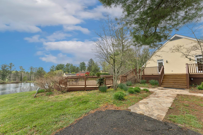 Exterior & Views 1, Airlie, Fauquier