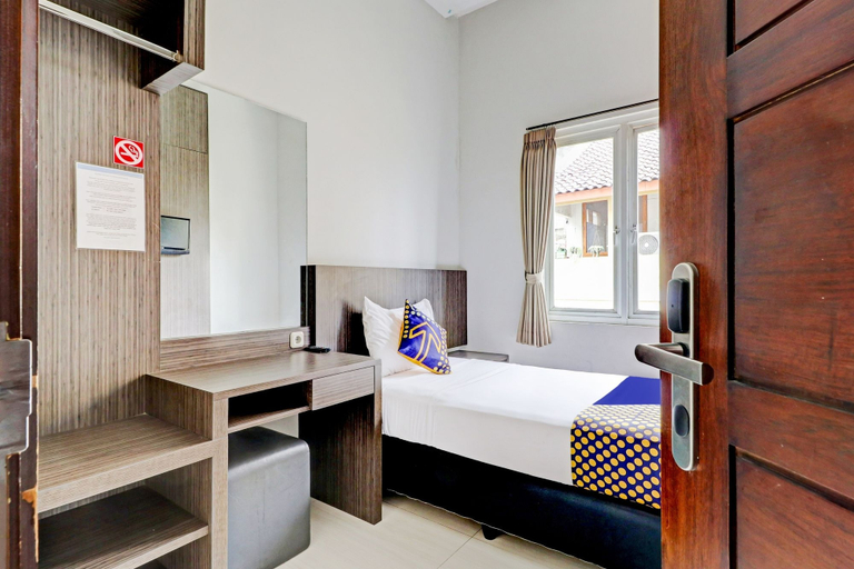 Others 5, Hotel O Cihampelas Near Ciwalk Formerly D'River Guest House, Bandung