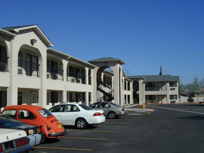 Exterior 4, American Inn & Suites, Bernalillo