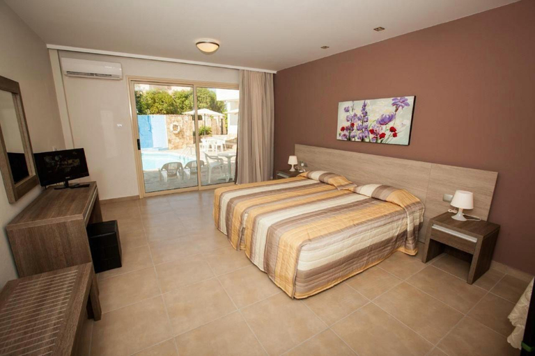 Bedroom 3, Crystallo Apartments