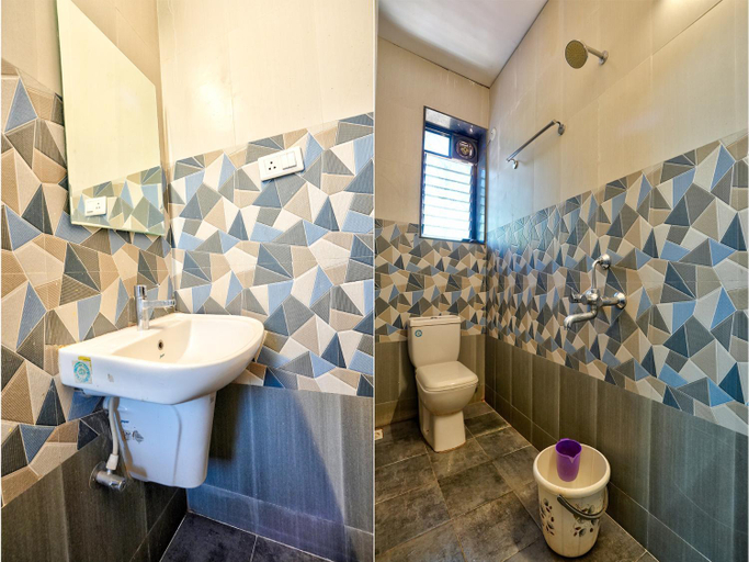 Bathroom 3, Beach Edge Calangute, North Goa