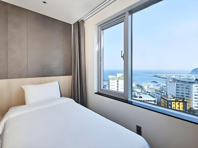 Bedroom 2, The First70 Hotel, Seogwipo