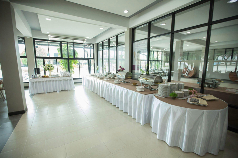 Food & Drinks 4, MaiHom Villa, Muang Nakhon Sawan