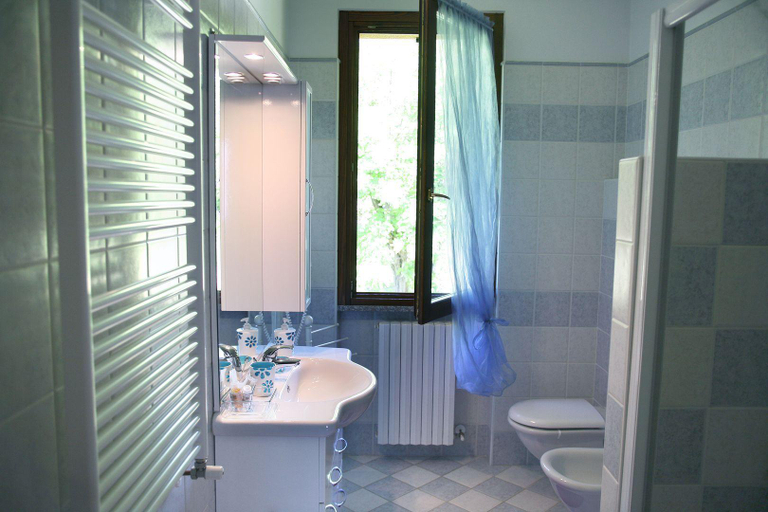 Bathroom, Apartment First Floor, Brescia
