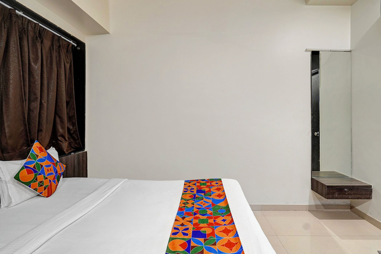 Bedroom 2, Fabhotel Royal Inn I, Pune