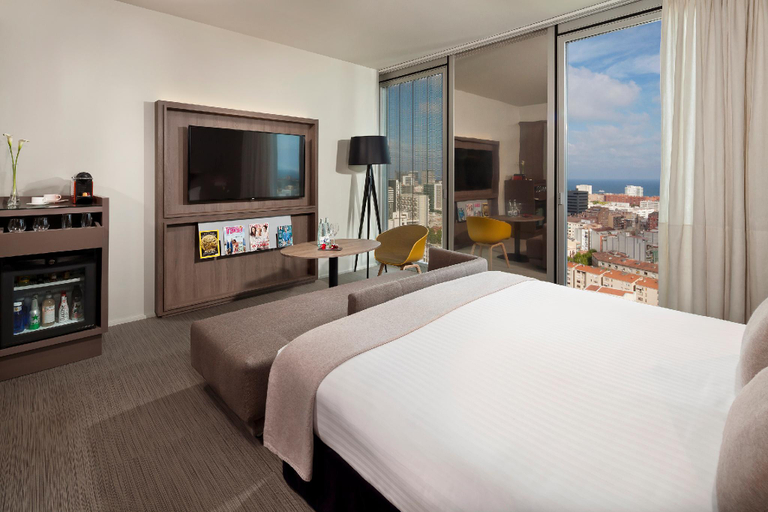 Bedroom 3, Meliá Barcelona Sky, Barcelona