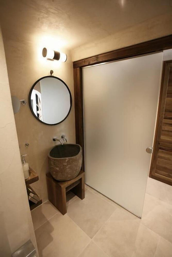 Bathroom 4, Atlantis Beach Residence, South Aegean