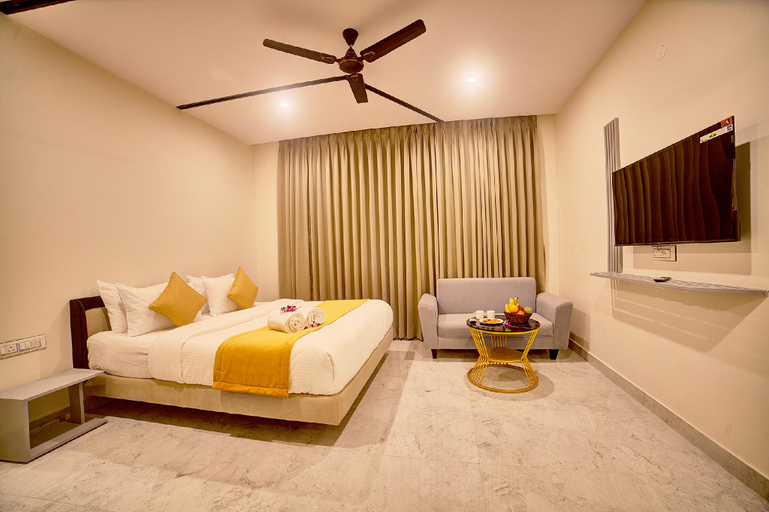 Bedroom 2, Gateway Transit Hotel, Bangalore Rural