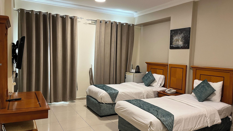 Bedroom 2, Al Murooj Hotel Apartments, Seeb