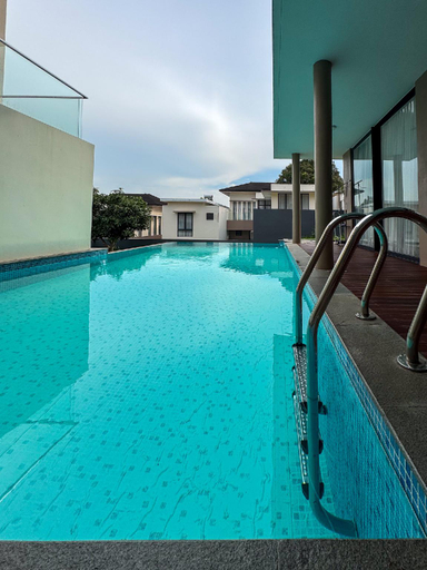 Sport & Beauty 2, Monolog at Nagoya Valley (4BR Private Pool Villa), Batam
