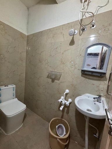 Bathroom 3, Annamaiah guest house, Chittoor
