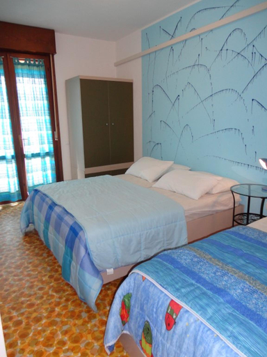 Bedroom, Apartment For 5 People-swimming Pool, near the beach, Venezia