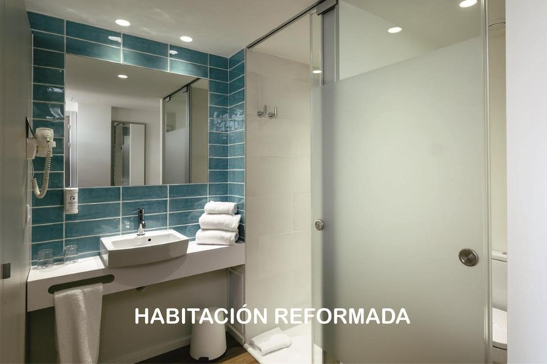 Bathroom 4, Prestige Sant Marc, Girona