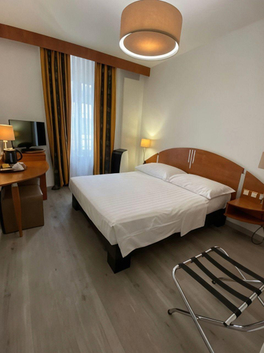 Bedroom 3, Admiral Hotel, Genève
