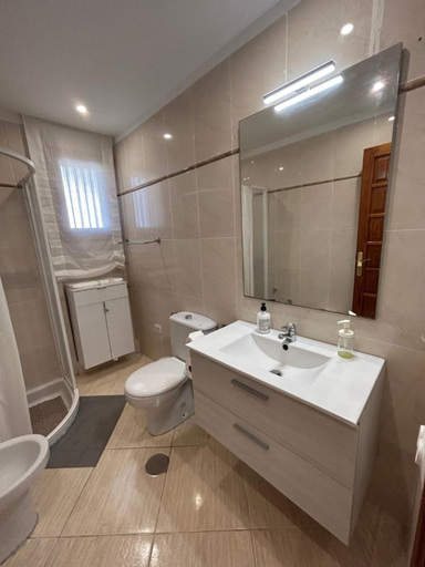 Bathroom 3, Las Fuentes, Santa Cruz de Tenerife