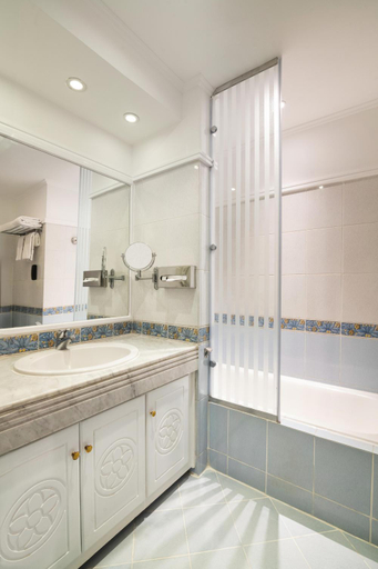 Bathroom 5, JAZ Pyramids Resort, Unorganized in Al Jizah