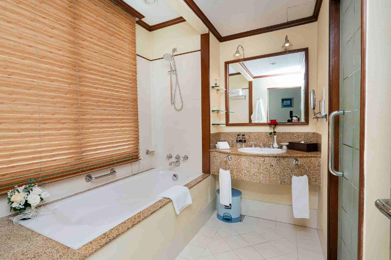 Bathroom 5, Hai Phong Harbour View Hotel, Ngô Quyền