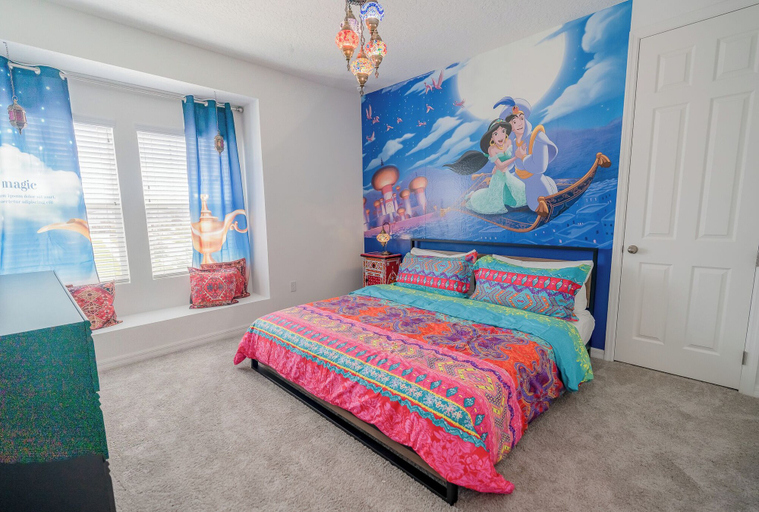 Room 3, Step into a Fairytale 8BD Villa, Osceola