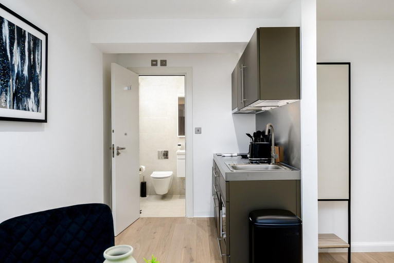 3, Guestready - Greenwich Park Studios, London