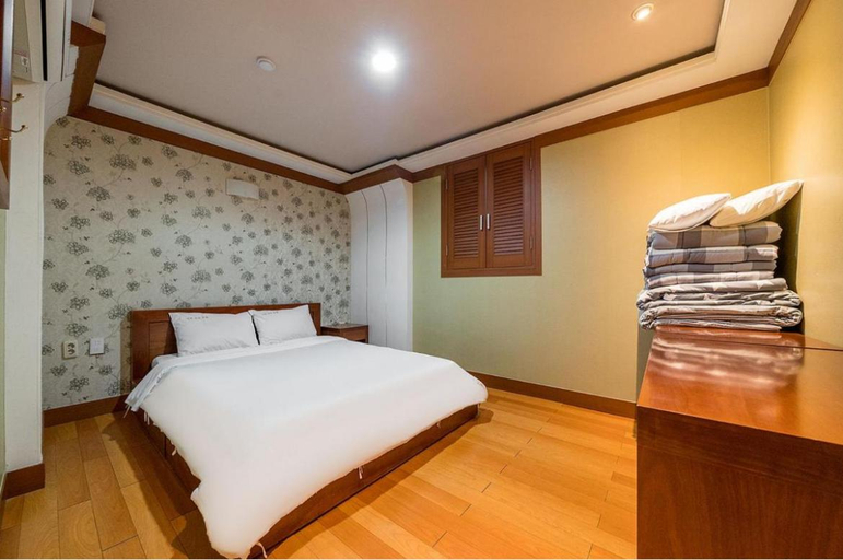 Bedroom 3, Taebaek Tourist Hotel (Sorano), Taebaek