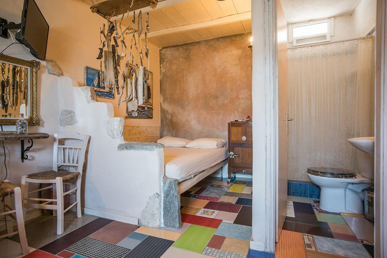 Bedroom 2, Anthippi, South Aegean