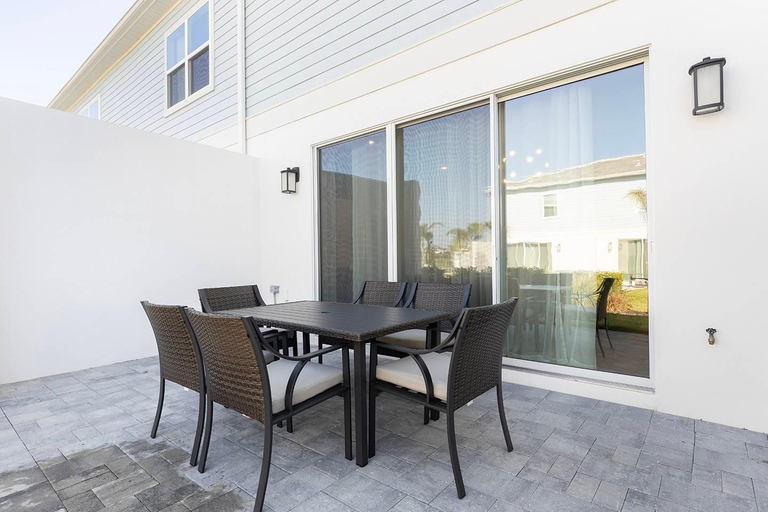 Others 5, Orlando House 6194, Osceola