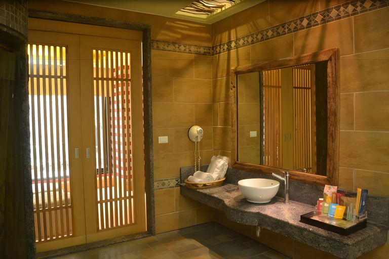 Bathroom 5, Seasons Motel, Kaohsiung