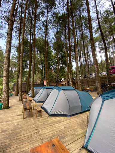 Others 4, Mutiara Rahong, Bandung